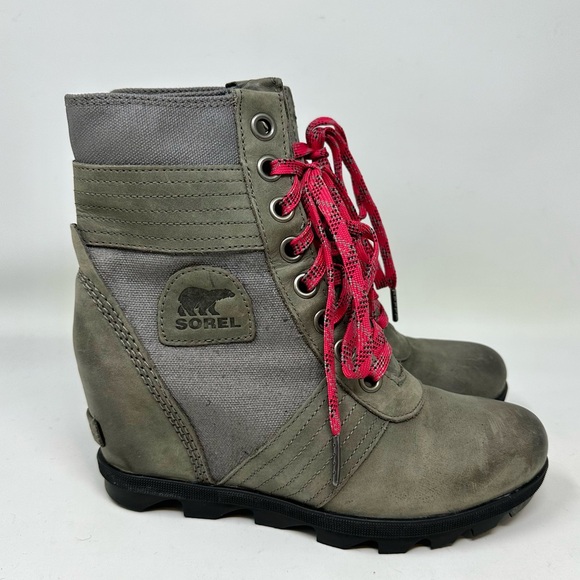 Sorel Lexie Leather Distressed Wedge Waterproof Boots Size 7.5 Grey Olive Green - Picture 2 of 15